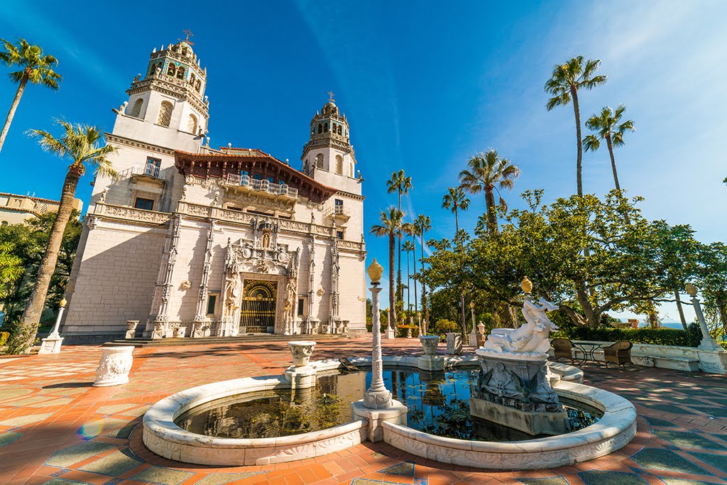 Hearst Castle 13 MAISONS LES PLUS INSOLITES ET LES PLUS CHÈRES DU MONDE