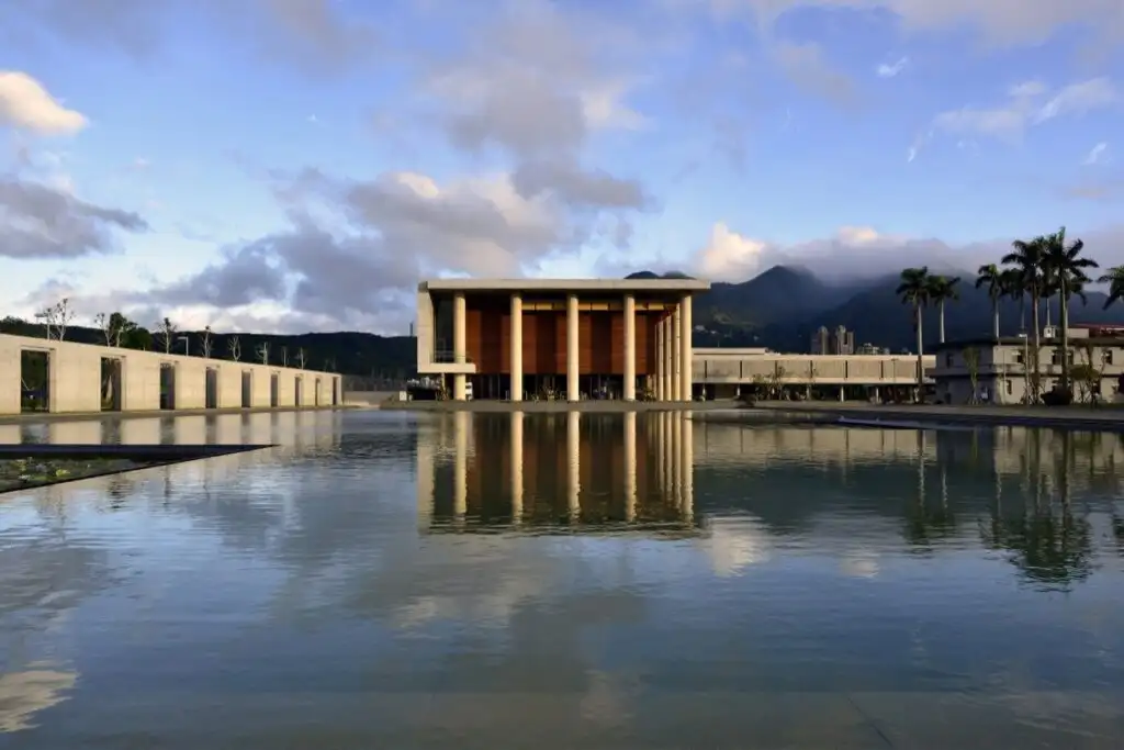 Monastère de la Lune d'eau