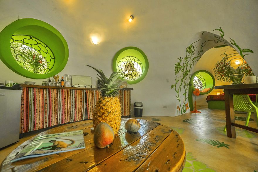 You have to see this stunning jungle dome house in Costa Rica