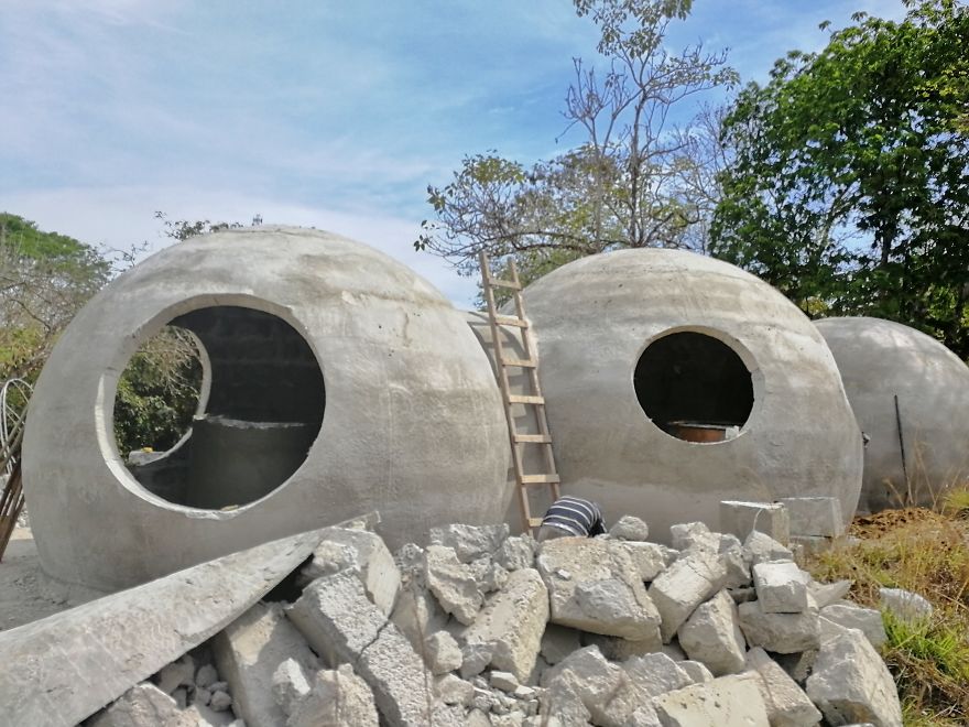 You have to see this stunning jungle dome house in Costa Rica